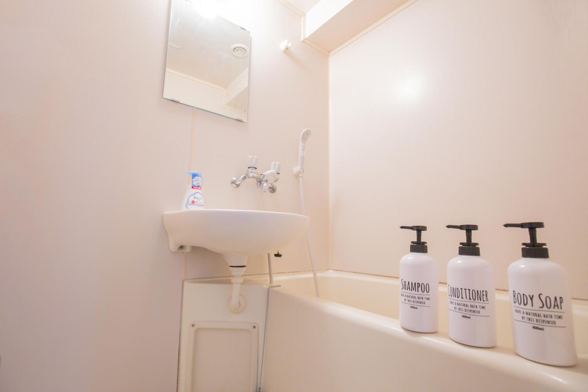 טוקיו Charming Guesthouse In The Heart Of Okubo 丶steps To Metro And Convenient Travel! Eos11 מראה חיצוני תמונה